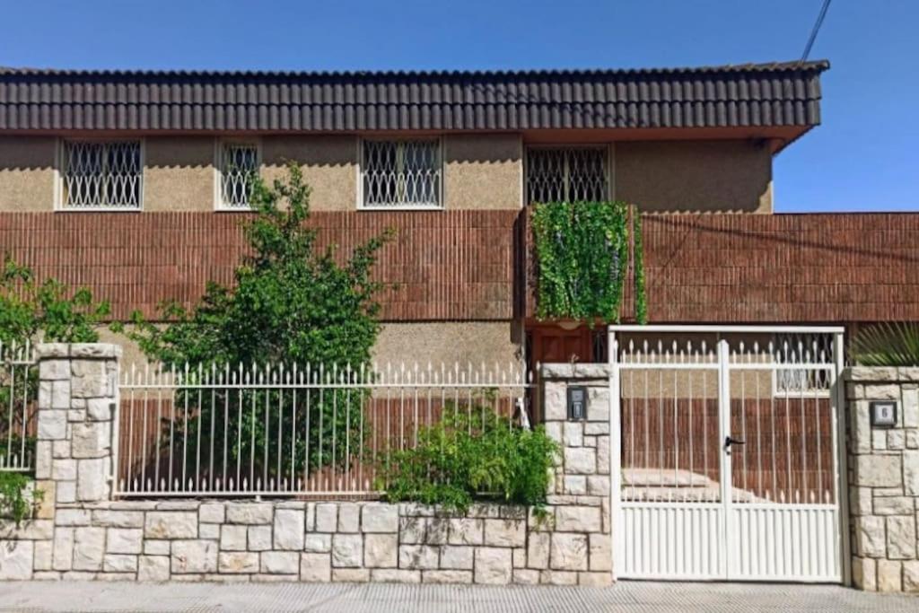 Villa Chaletبينايدورم المظهر الخارجي الصورة